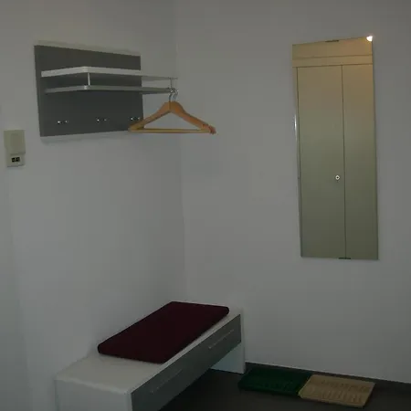 阿尔贝比利克高级公寓 *