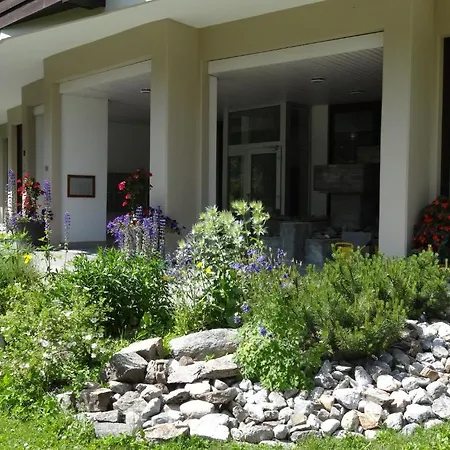 阿尔贝比利克高级公寓 公寓 *